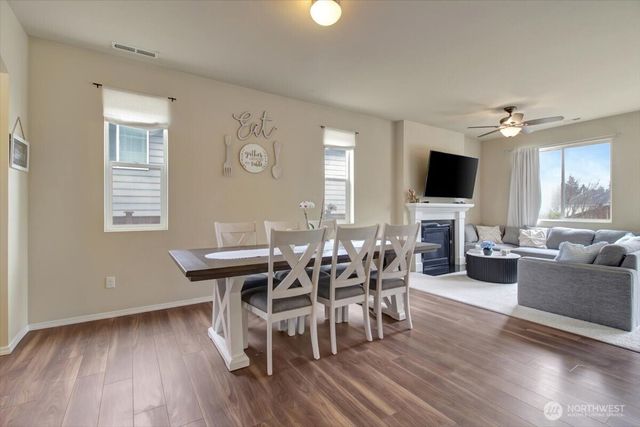 5488 Buckhorn Way, Mount Vernon, WA 98273