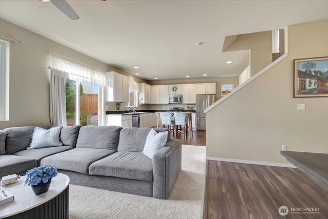 5488 Buckhorn Way, Mount Vernon, WA 98273