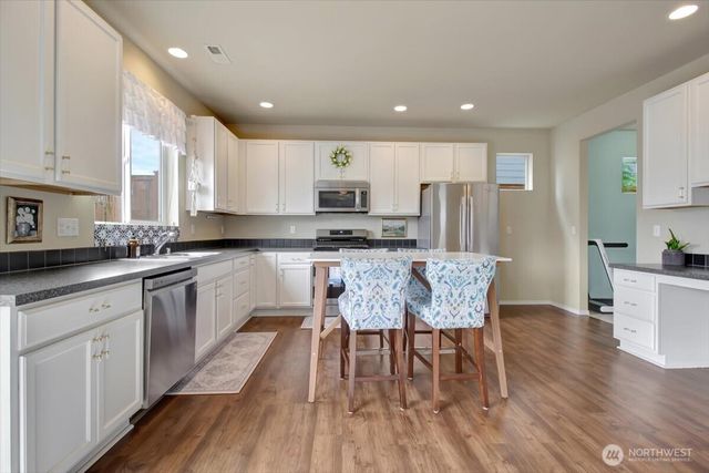 5488 Buckhorn Way, Mount Vernon, WA 98273