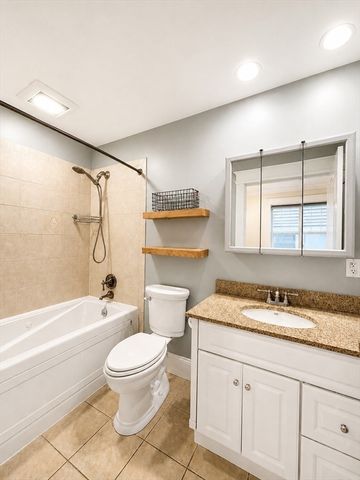 6 Vinton 2, Boston, MA 02127