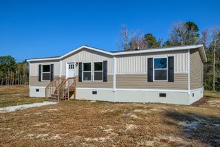 520 Branch Bend Way, Cross, SC 29436