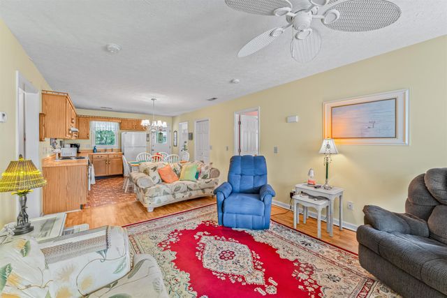 3406 Turner St., North Myrtle Beach, SC 29582