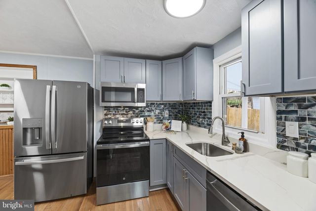 4104 MAPLE RD, Suitland, MD 20746