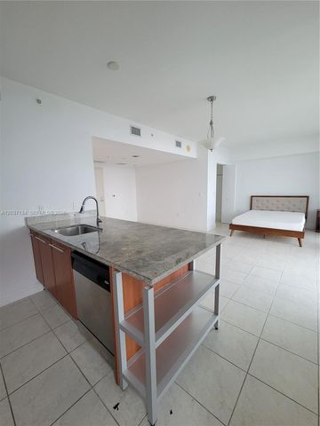 185 SW 7th Street 3500, Miami, FL 33130