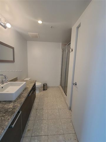 185 SW 7th Street 3500, Miami, FL 33130
