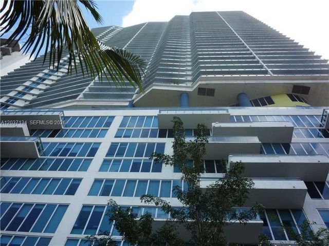 185 SW 7th Street 3500, Miami, FL 33130