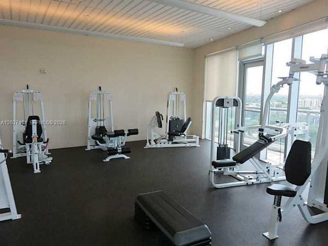 185 SW 7th Street 3500, Miami, FL 33130