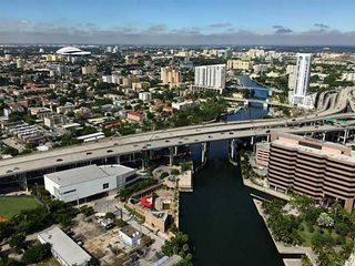 185 SW 7th Street 3500, Miami, FL 33130