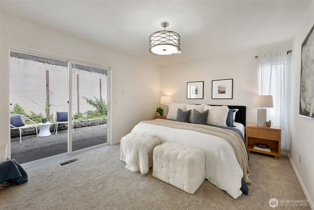 10960 39th Avenue SW, Seattle, WA 98146