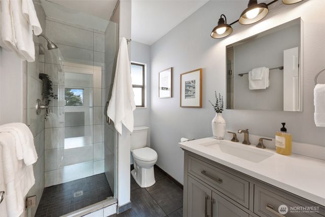 10960 39th Avenue SW, Seattle, WA 98146