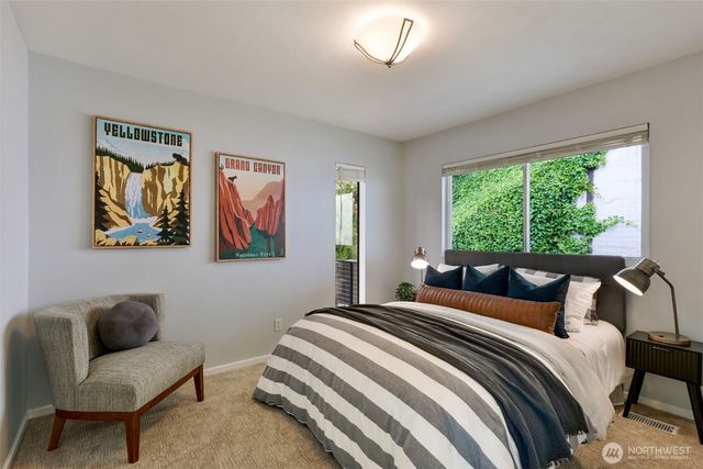 10960 39th Avenue SW, Seattle, WA 98146
