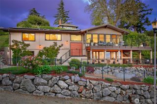 10960 39th Avenue SW, Seattle, WA 98146