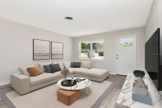 1100 58TH AVENUE S, St Petersburg, FL 33705