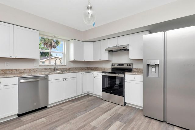 1100 58TH AVENUE S, St Petersburg, FL 33705