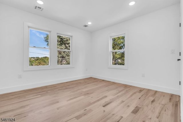 17 S Midland Ave, Kearny Town, NJ 07032