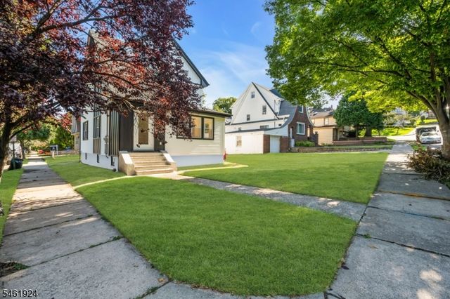 17 S Midland Ave, Kearny Town, NJ 07032