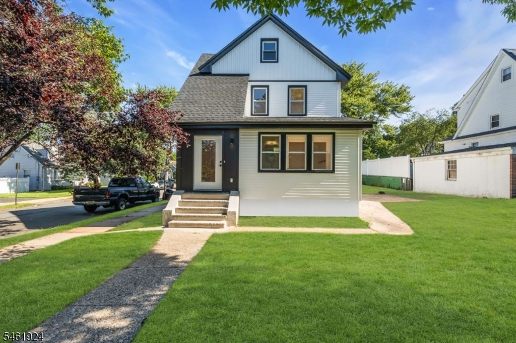 17 S Midland Ave, Kearny Town, NJ 07032