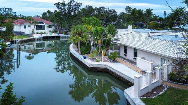 4839 PRIMROSE PATH, Sarasota, FL 34242