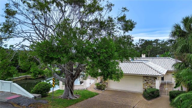 4839 PRIMROSE PATH, Sarasota, FL 34242