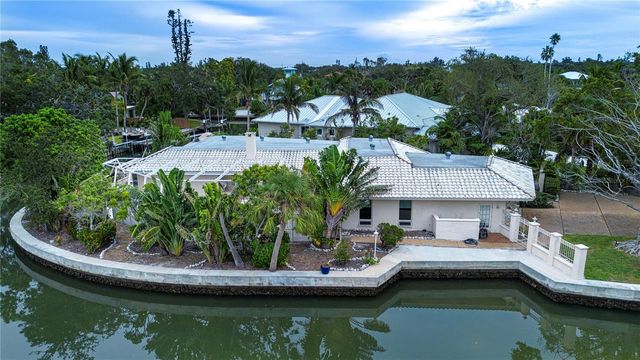 4839 PRIMROSE PATH, Sarasota, FL 34242