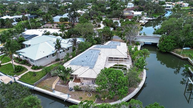 4839 PRIMROSE PATH, Sarasota, FL 34242