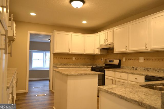 95 Big Buck Trail, Jackson, GA 30233