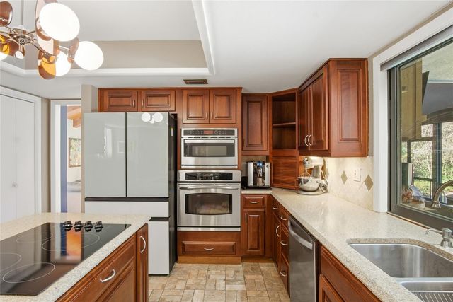 55 OAK HOLLOW DRIVE, Apopka, FL 32712