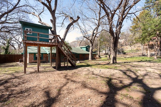 5731 Mona Lane, Dallas, TX 75236