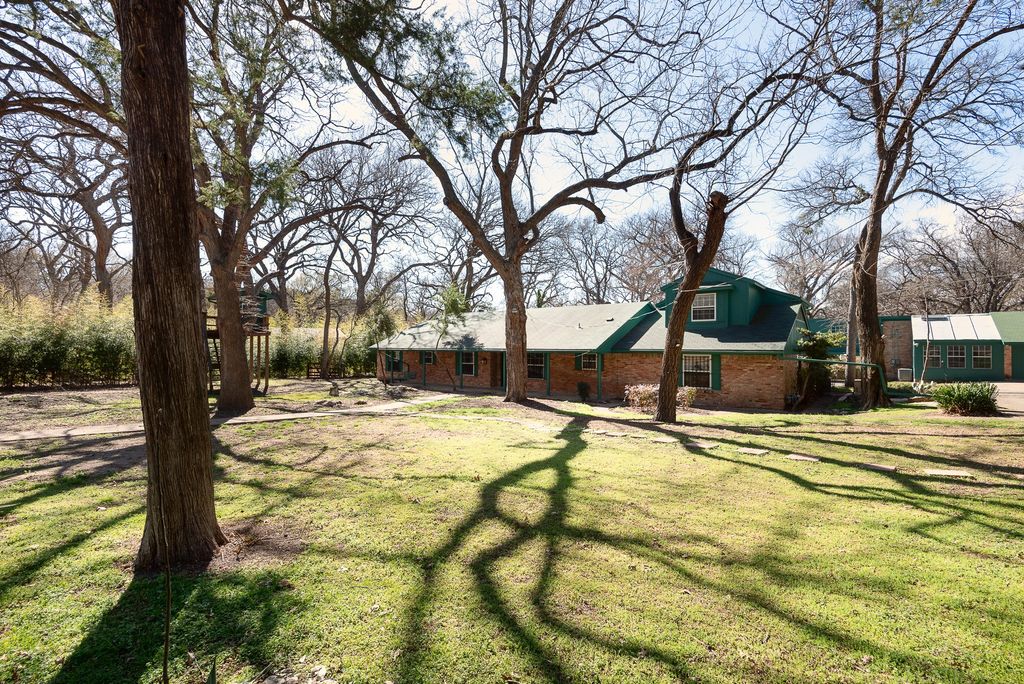 5731 Mona Lane, Dallas, TX 75236