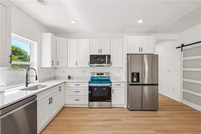 994 Katherwood Drive SW, Atlanta, GA 30310