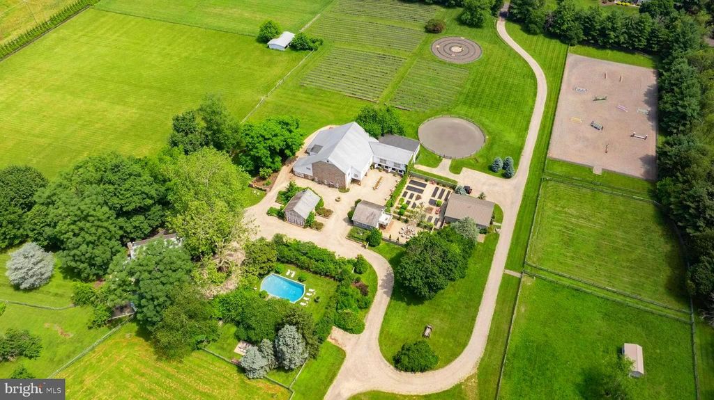 5966 MECHANICSVILLE RD, New Hope, PA 18938