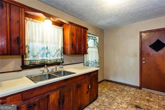 2243 Mark Trail, Decatur, GA 30032