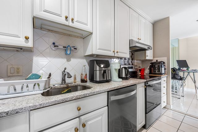 474 Revere Beach Blvd 202, Revere, MA 02151