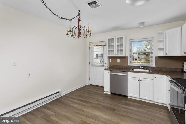 47 CHATHAM PL, Southampton, NJ 08088