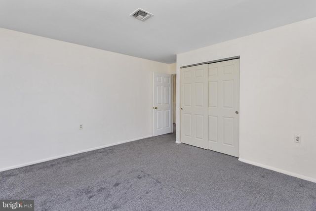 47 CHATHAM PL, Southampton, NJ 08088