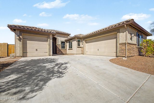 18236 W SANDLEWOOD Drive, Goodyear, AZ 85338
