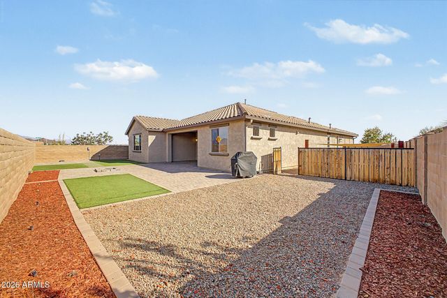 18236 W SANDLEWOOD Drive, Goodyear, AZ 85338