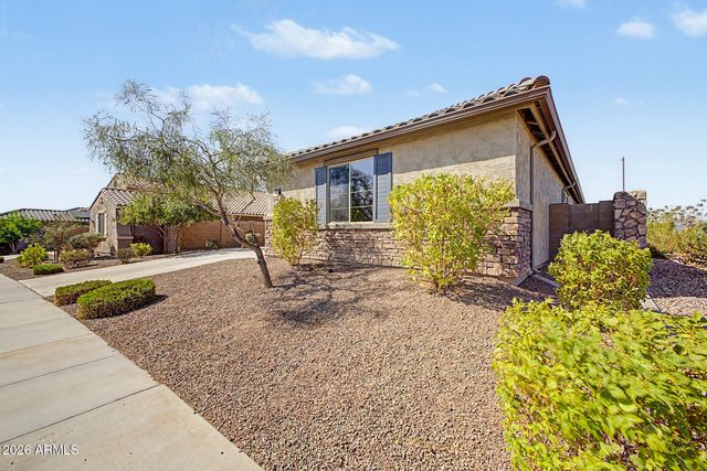 18236 W SANDLEWOOD Drive, Goodyear, AZ 85338