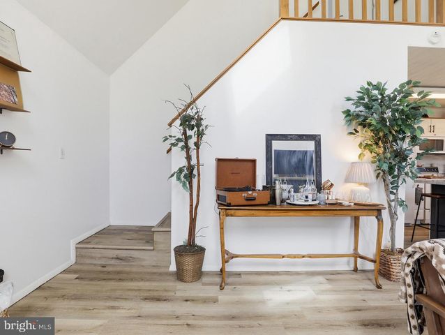61 FLORAL DR, Gouldsboro, PA 18424