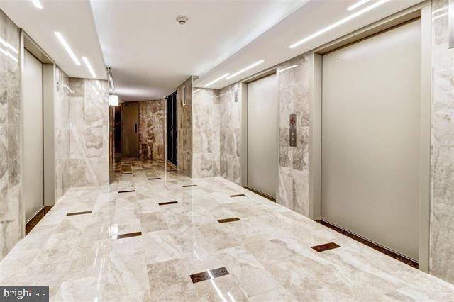 2138 HARMON COVE TOWER #2138, Secaucus, NJ 07094