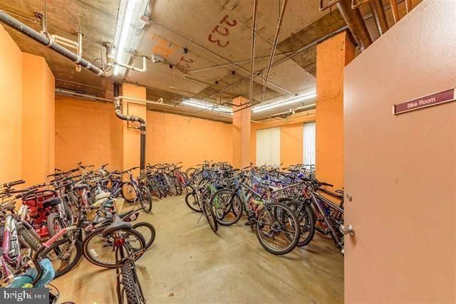 2138 HARMON COVE TOWER #2138, Secaucus, NJ 07094