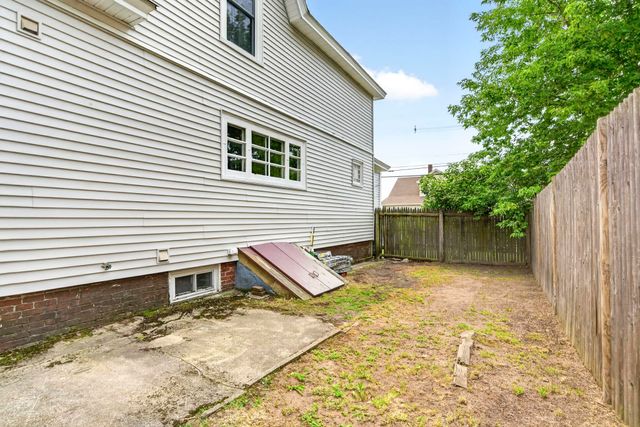 383 Wilson Street, Manchester, NH 03103