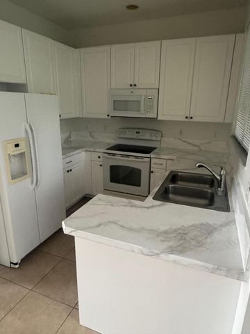 4459 Cotswold Hills Drive, Lake Worth Beach, FL 33461