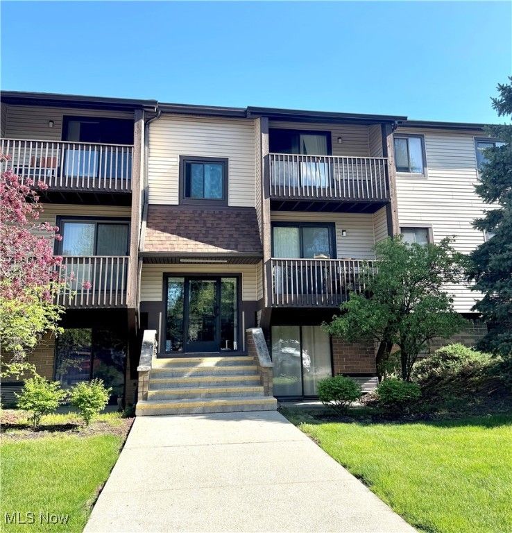 27441 Westown Boulevard 1811, Westlake, OH 44145
