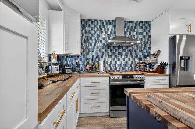 212 High Point Ter W C, Delray Beach, FL 33445