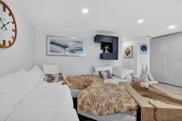 212 High Point Ter W C, Delray Beach, FL 33445