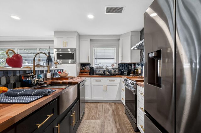 212 High Point Ter W C, Delray Beach, FL 33445