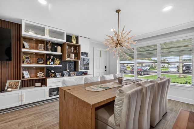 212 High Point Ter W C, Delray Beach, FL 33445