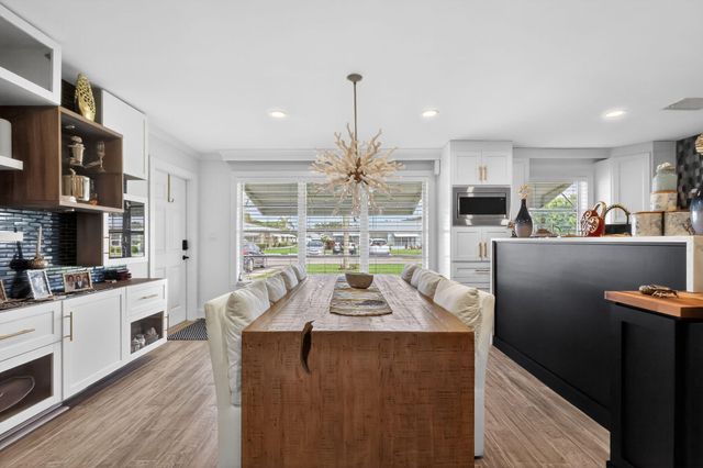 212 High Point Ter W C, Delray Beach, FL 33445