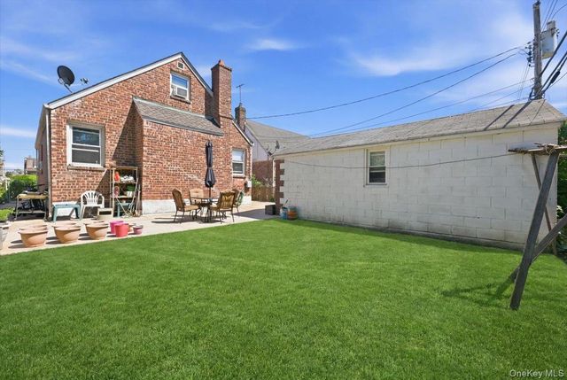 79 Wellington Road, Elmont, NY 11003
